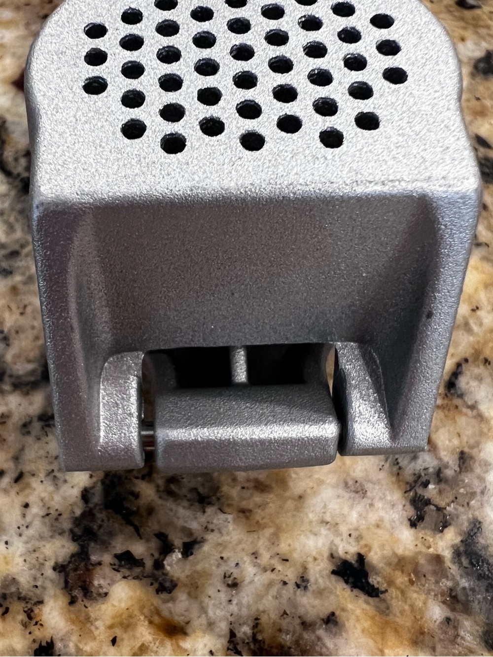 The Pampered Chef Garlic Press - Picture 8 of 8